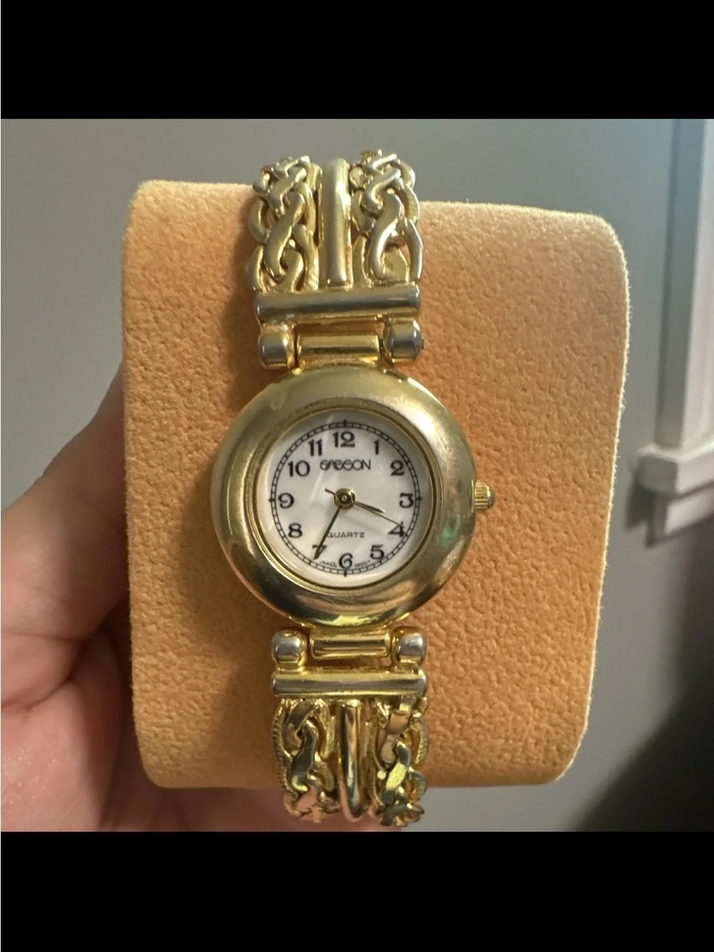 Mixed Lot of Four Womens Wrist Watches - Gold & Silver Tones. Set of 4